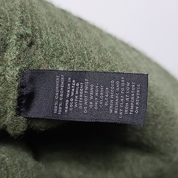 SAKS FIFTH AVENUE 100% Cashmere Wrap Hem Mock Neck Green Sweater Size Medium - Picture 8 of 16